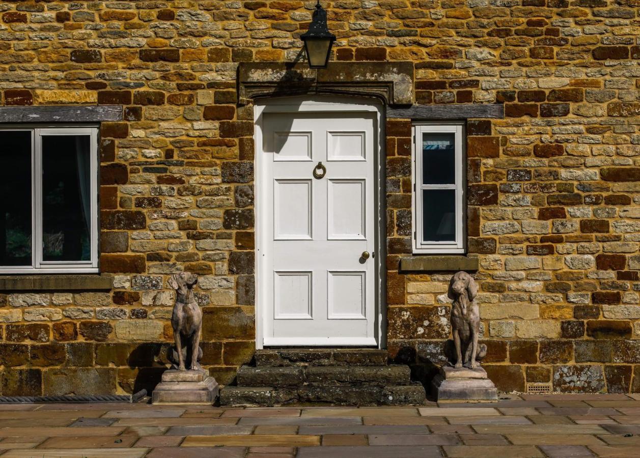 Cockley Hill Farm Bed & Breakfast Brackley  Εξωτερικό φωτογραφία