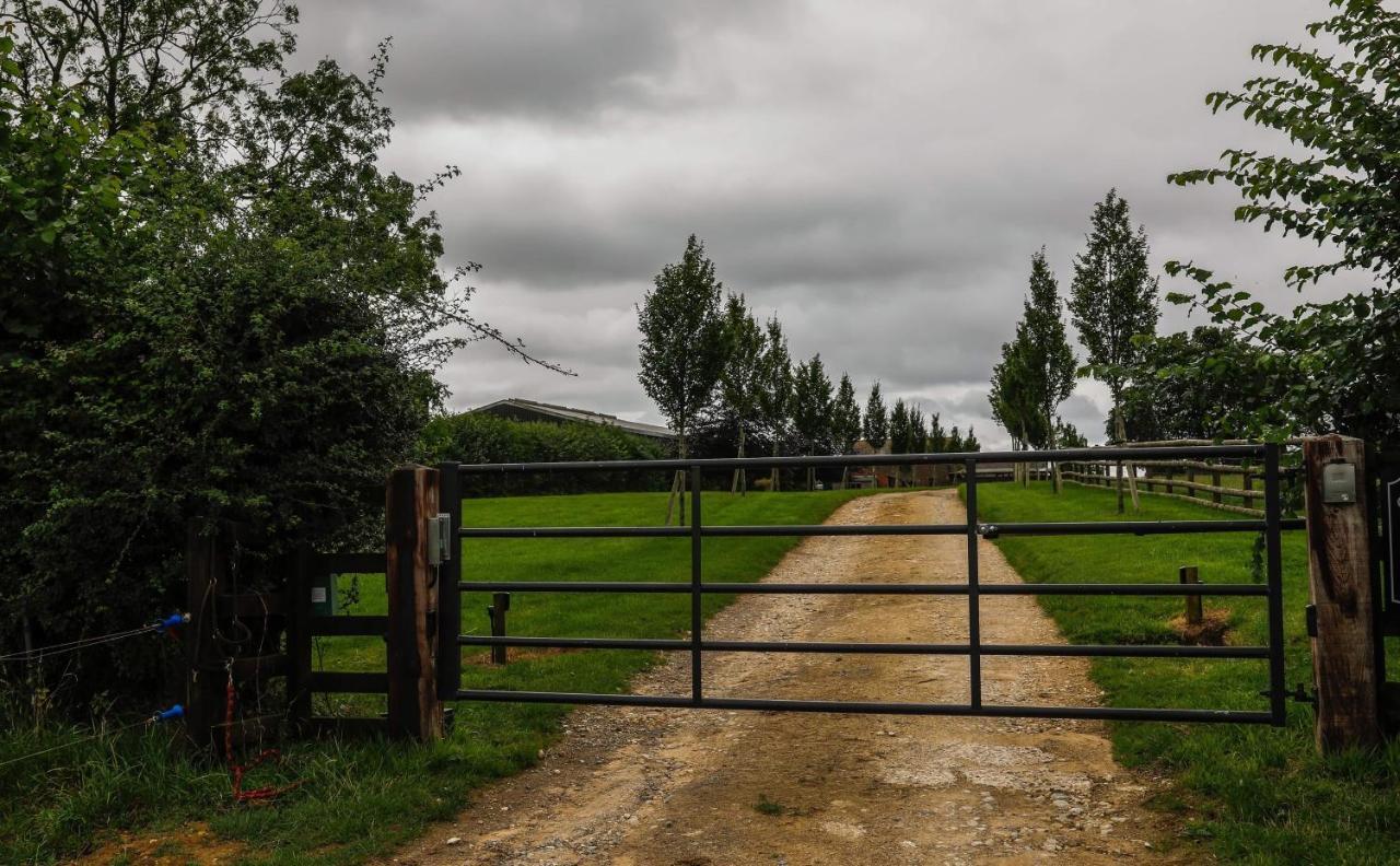 Cockley Hill Farm Bed & Breakfast Brackley  Εξωτερικό φωτογραφία